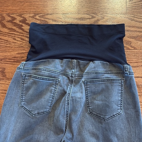 a:glow maternity crop Jeggings distressed gray Stretchy back pockets 16 - Picture 3 of 8